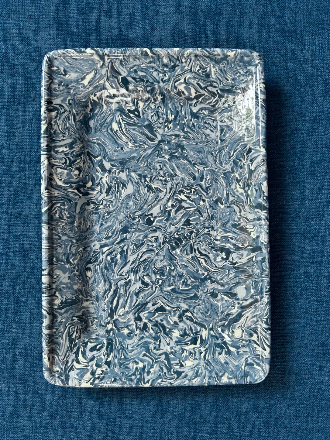 Provence - 8” x 5.5” Aptware Blue & White Marbled Clay Dish