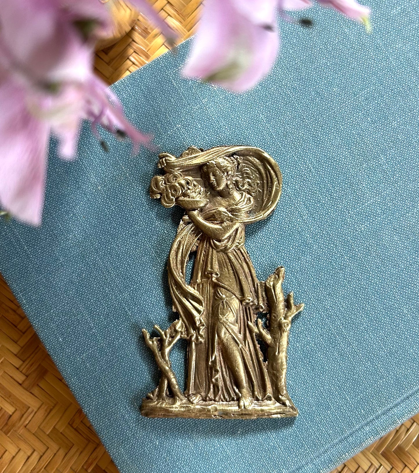3.5” x 2” Roman Goddess Vesta-Hearth, Home & Family Escutcheon