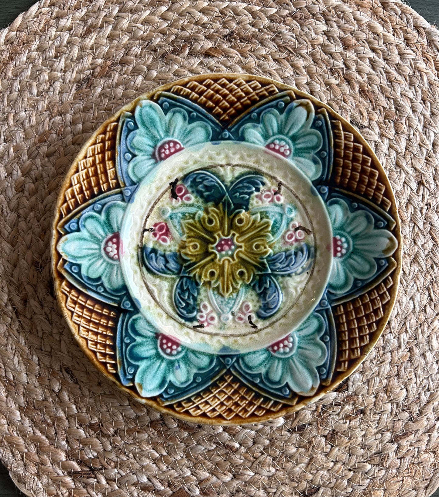 Paris - 8” 1890 Antique French Majolica Plate