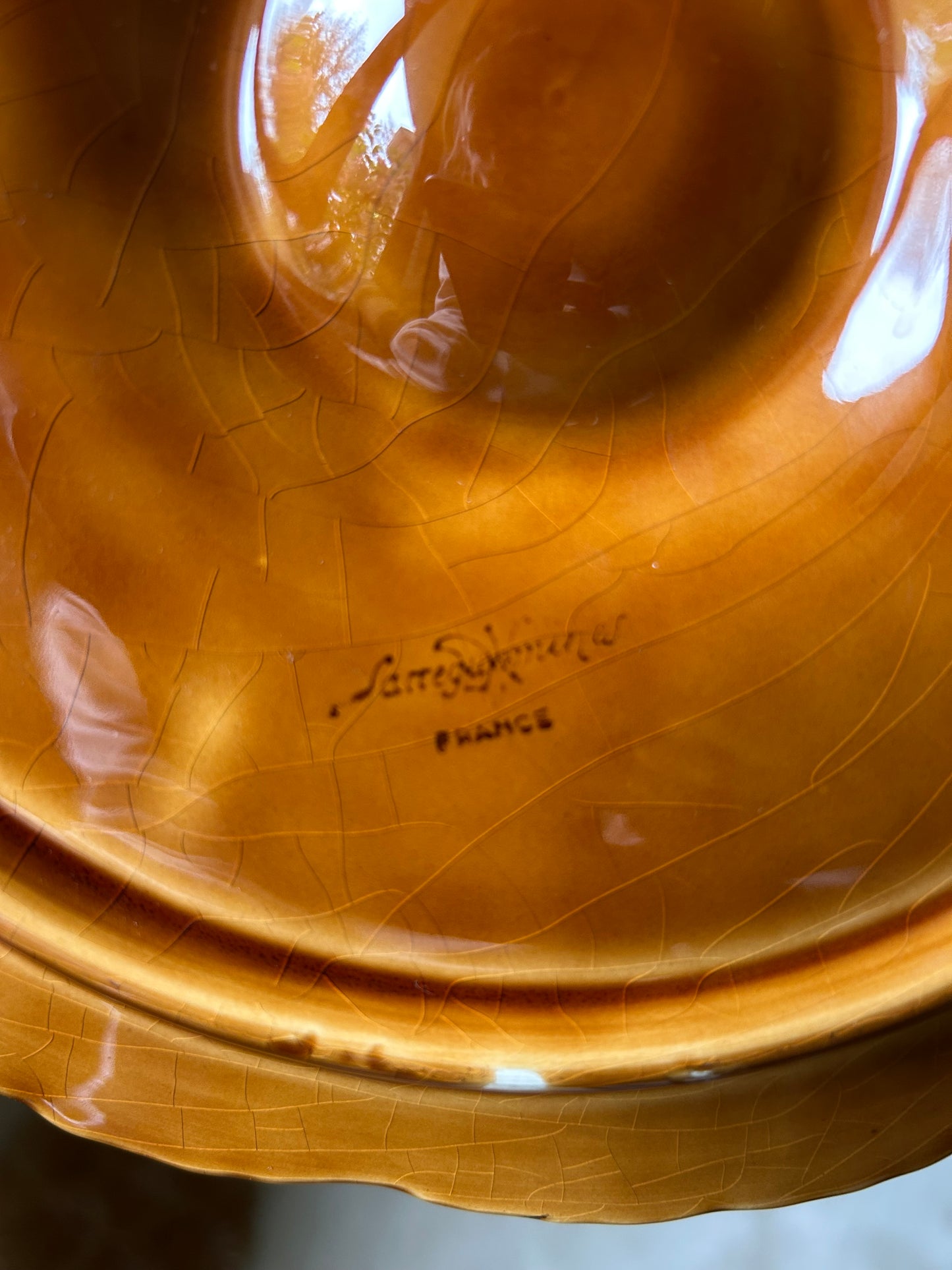 Paris - 9” Sarreguemines French Majolica Oyster Plate