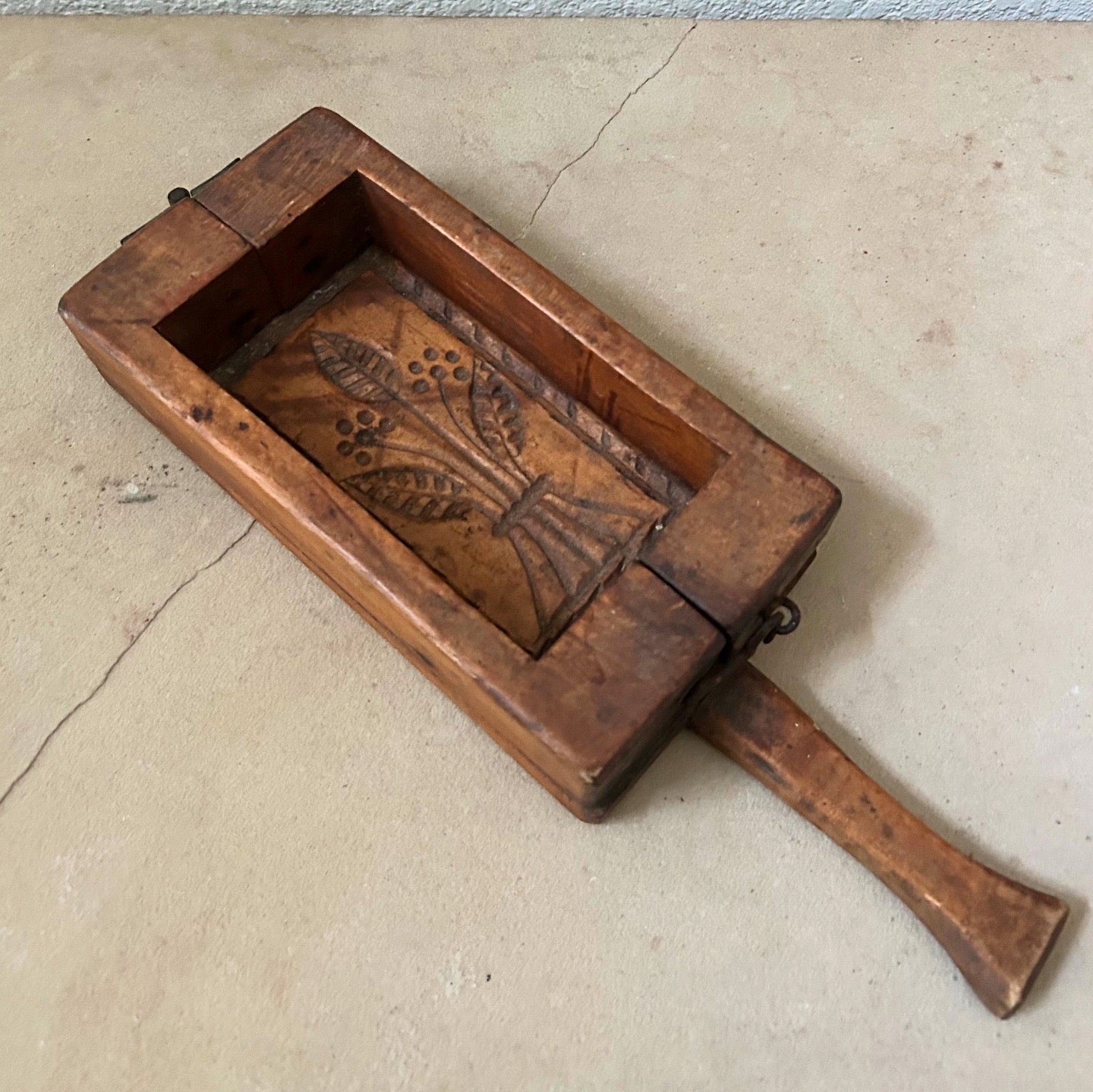 Paris - French Butter Mold