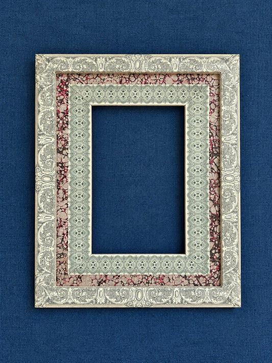 Decoupage Frame 9 x 11 opening 4.5 x 6.5