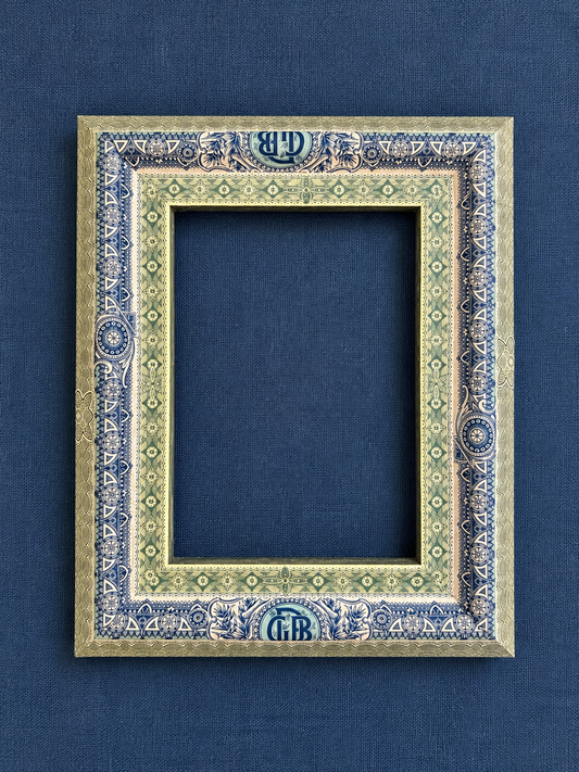 Decoupage Frame 9 x 11 opening 4.5 x 6.5