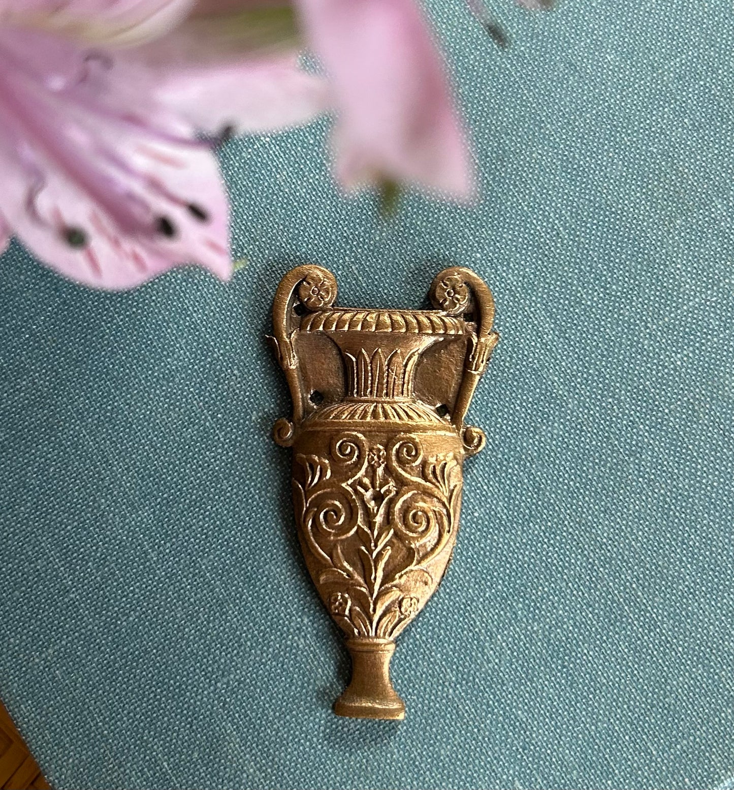 2.75” x 1.5” French Urn Escutcheon