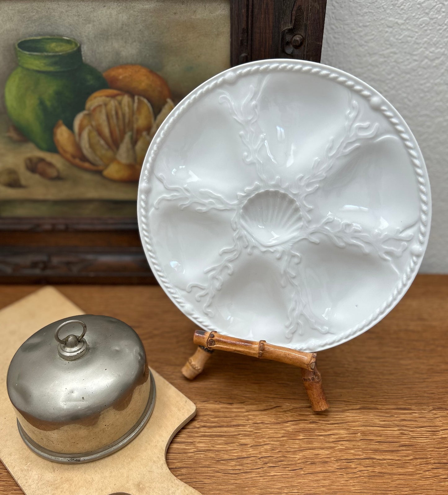 10” French Oyster Plate with shell & seaweed motif