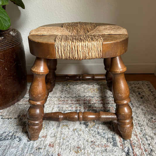 13” x 13” x 13” French Rush Stool