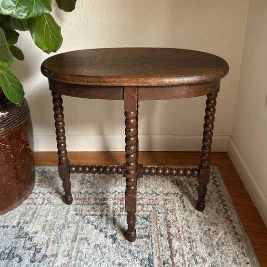 11.5” x 18” x 18” H European Bobbin Leg Table