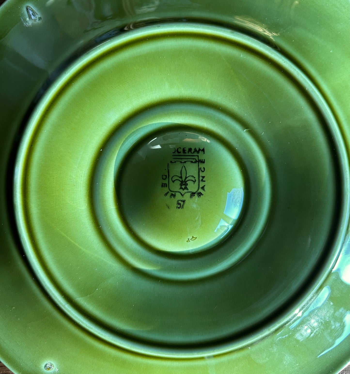 Paris - 9” French Oyster Plate made by Proceram