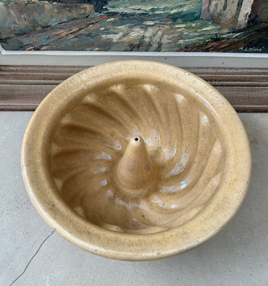 Paris - 9” x 4” French Cake Mold